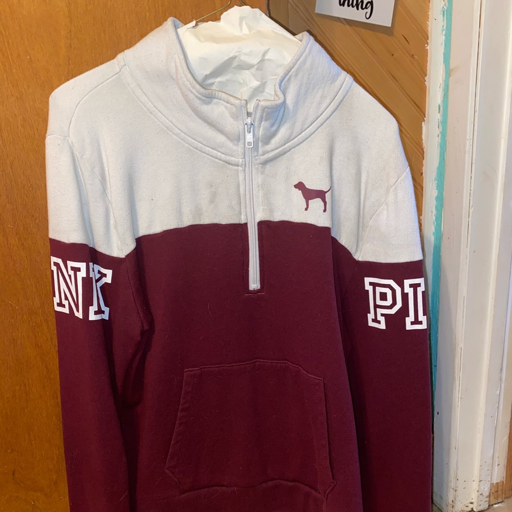 Small pink pullover